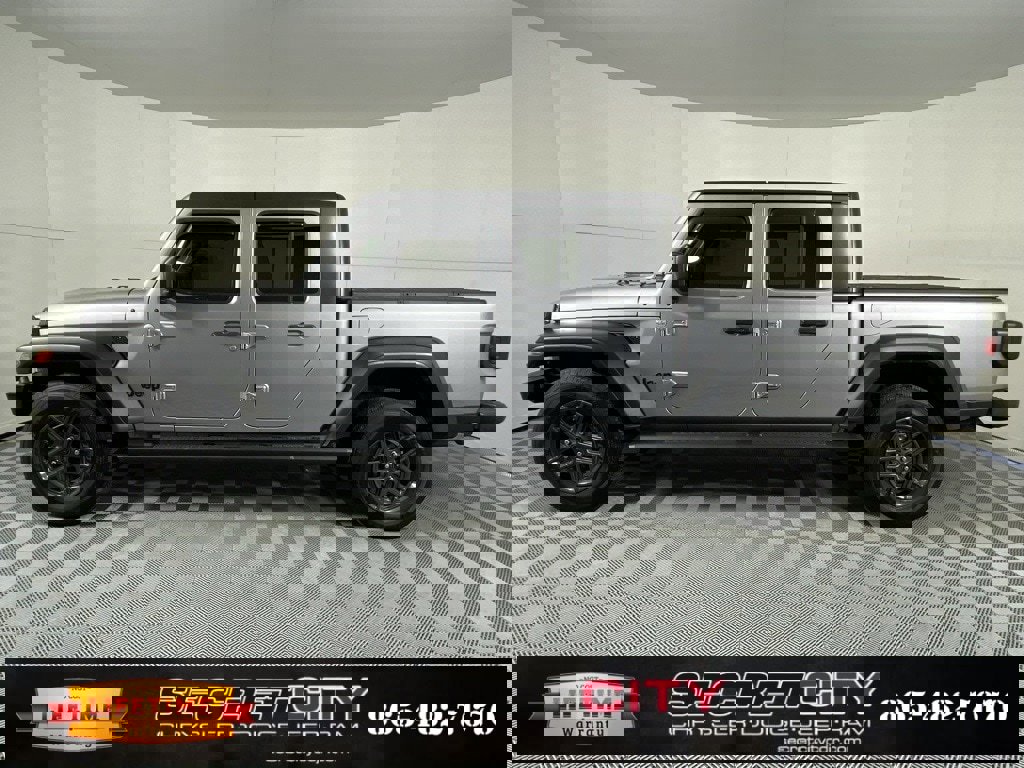 Used 2020 Jeep Gladiator Sport w/ Quick Order Package 24S image 4