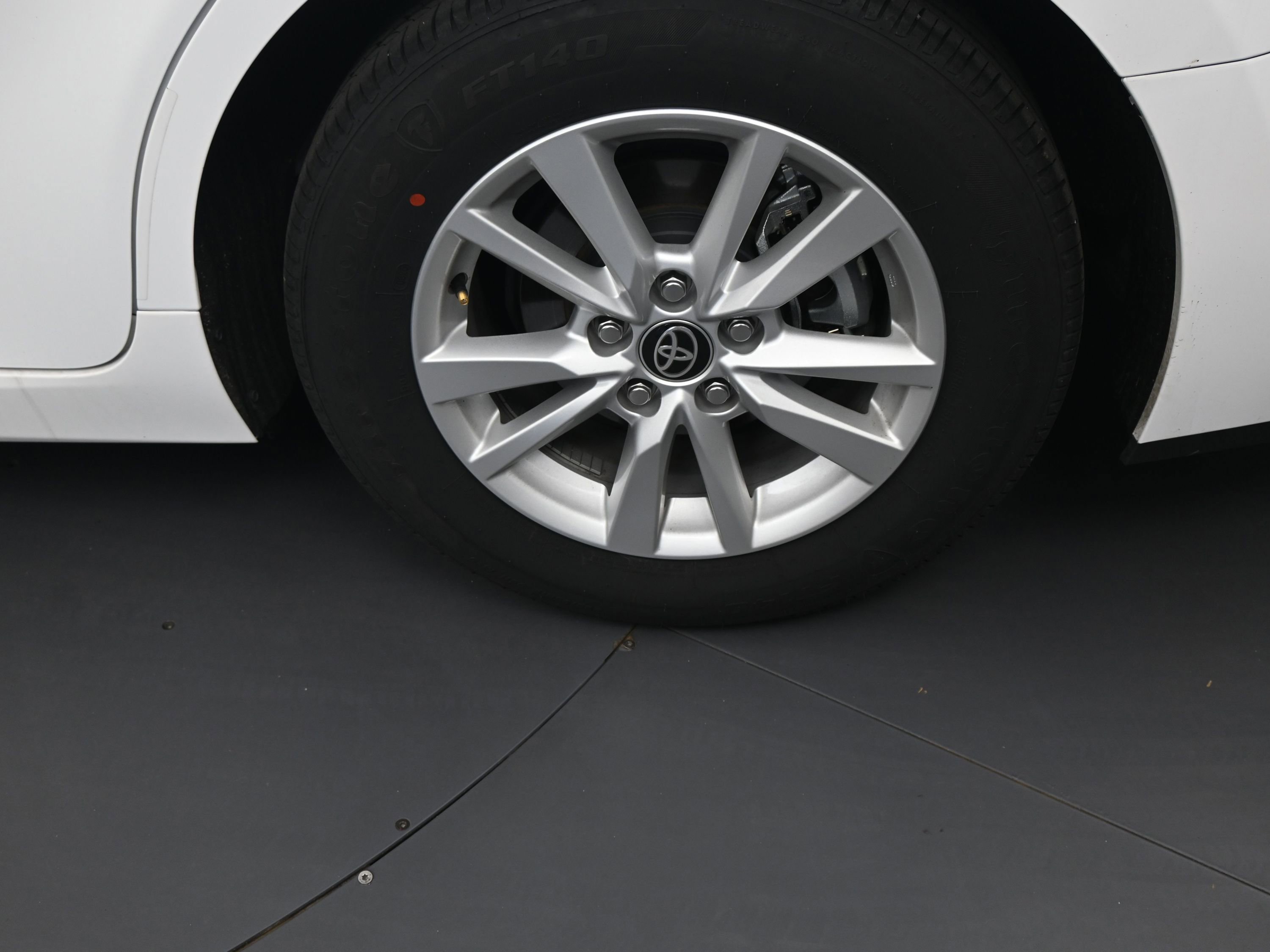 Used 2025 Toyota Camry LE w/ Convenience Package image 21