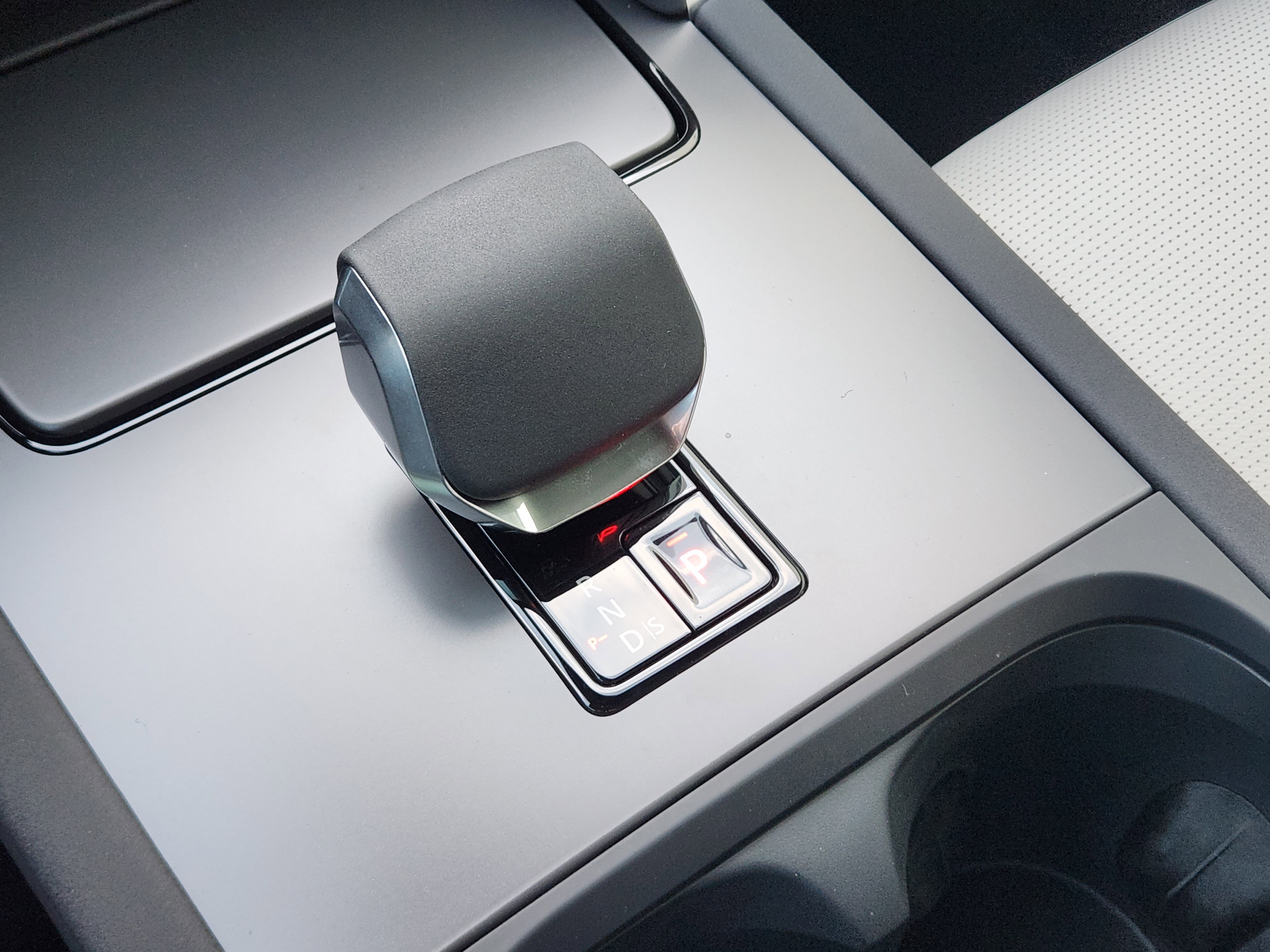 New 2025 Land Rover Discovery Sport Dynamic SE image 19