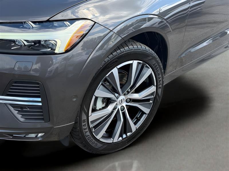 Used 2022 Volvo XC60 B5 Momentum w/ Advanced Package AWD/4WD image 6