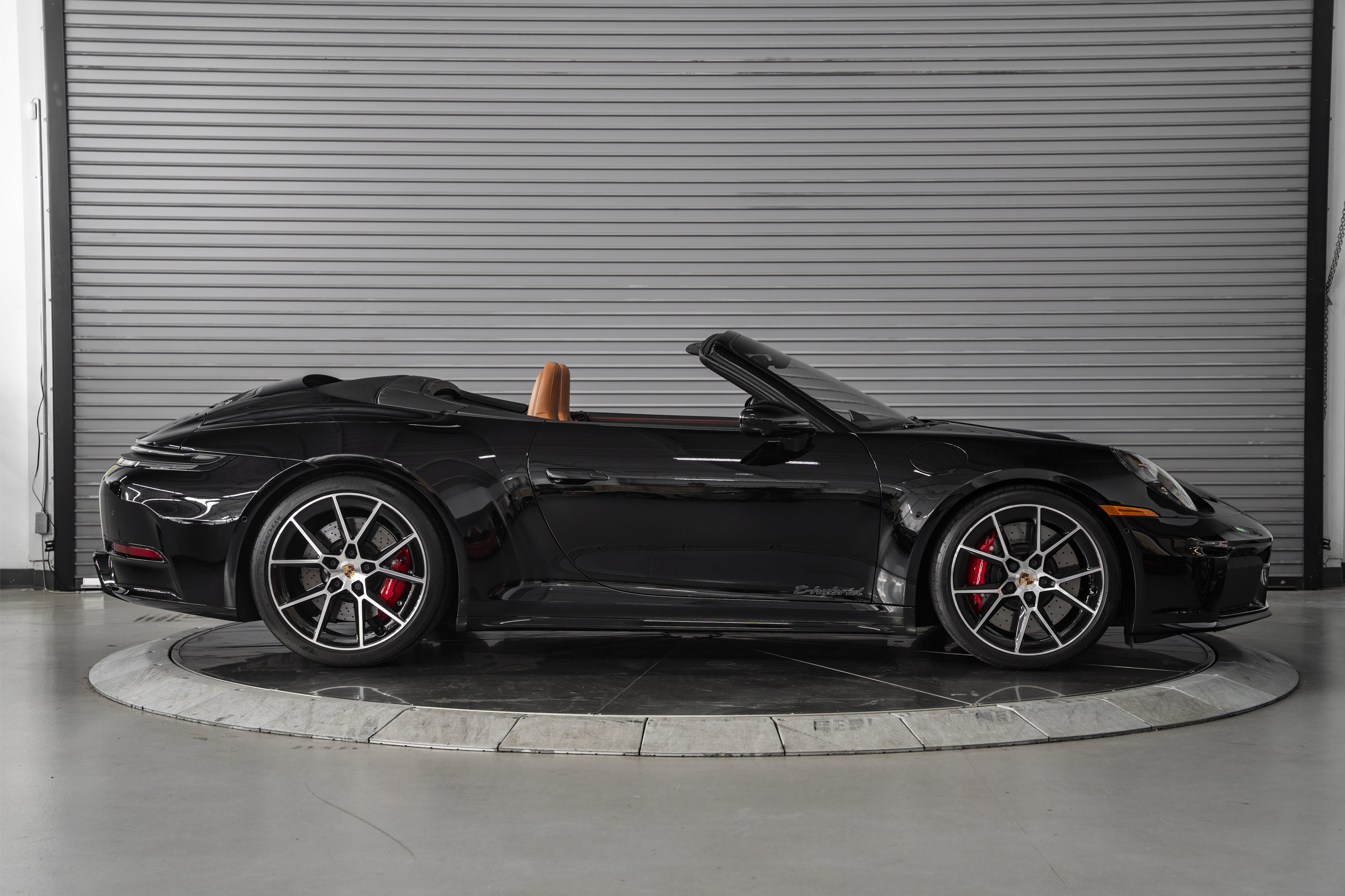 Used 2026 Porsche 911 Carrera 4 GTS AWD/4WD image 6