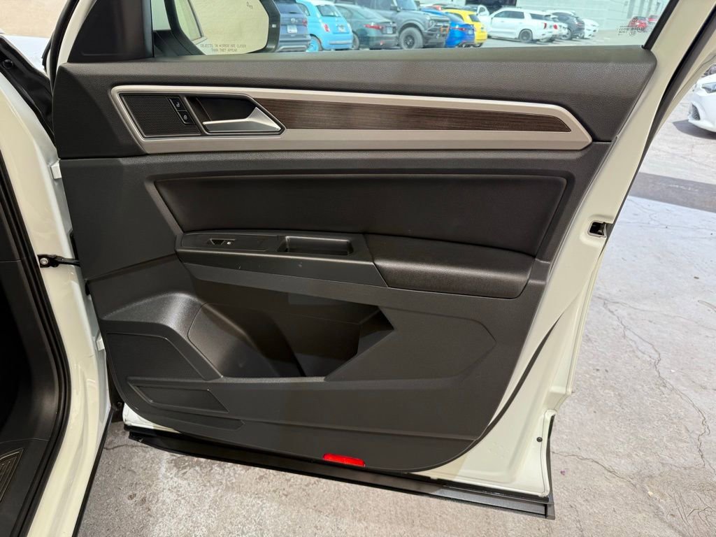 Used 2019 Volkswagen Atlas SEL AWD/4WD image 13