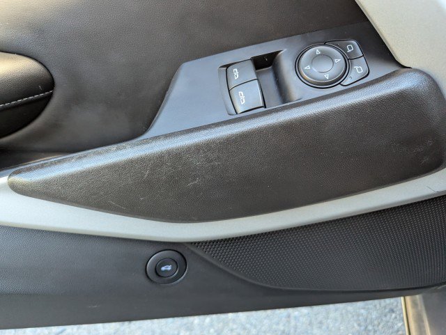 Used 2021 Chevrolet Camaro LT w/ RS Package image 10