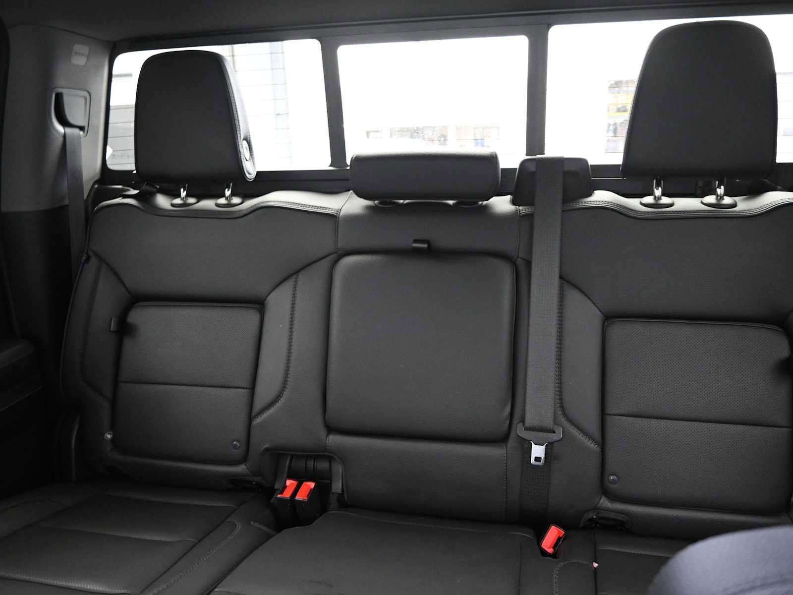 Used 2023 GMC Sierra 1500 Denali w/ Denali Reserve Package AWD/4WD image 32