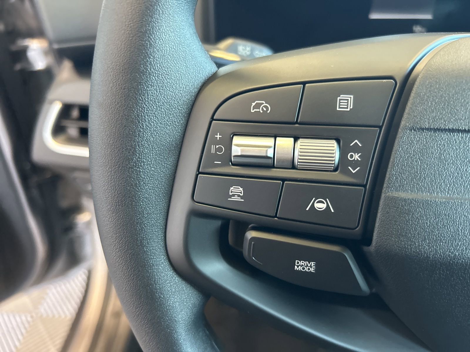 New 2025 Kia K4 LXS image 17