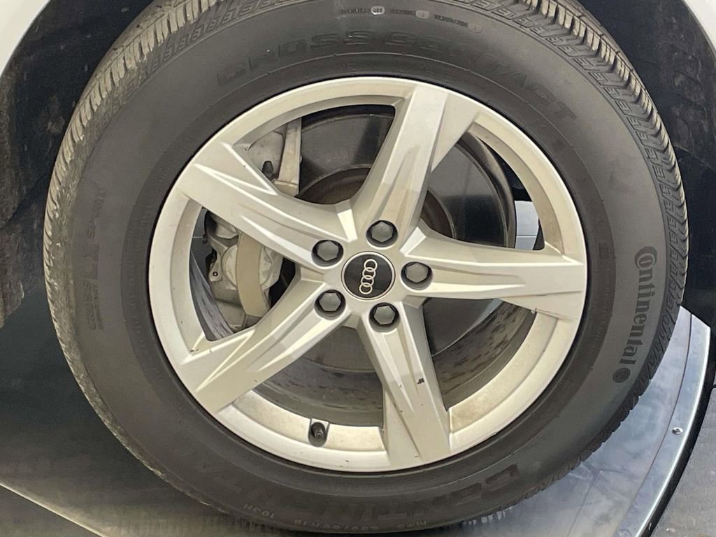 Certified 2023 Audi Q5 2.0T Premium w/ Convenience Package image 14