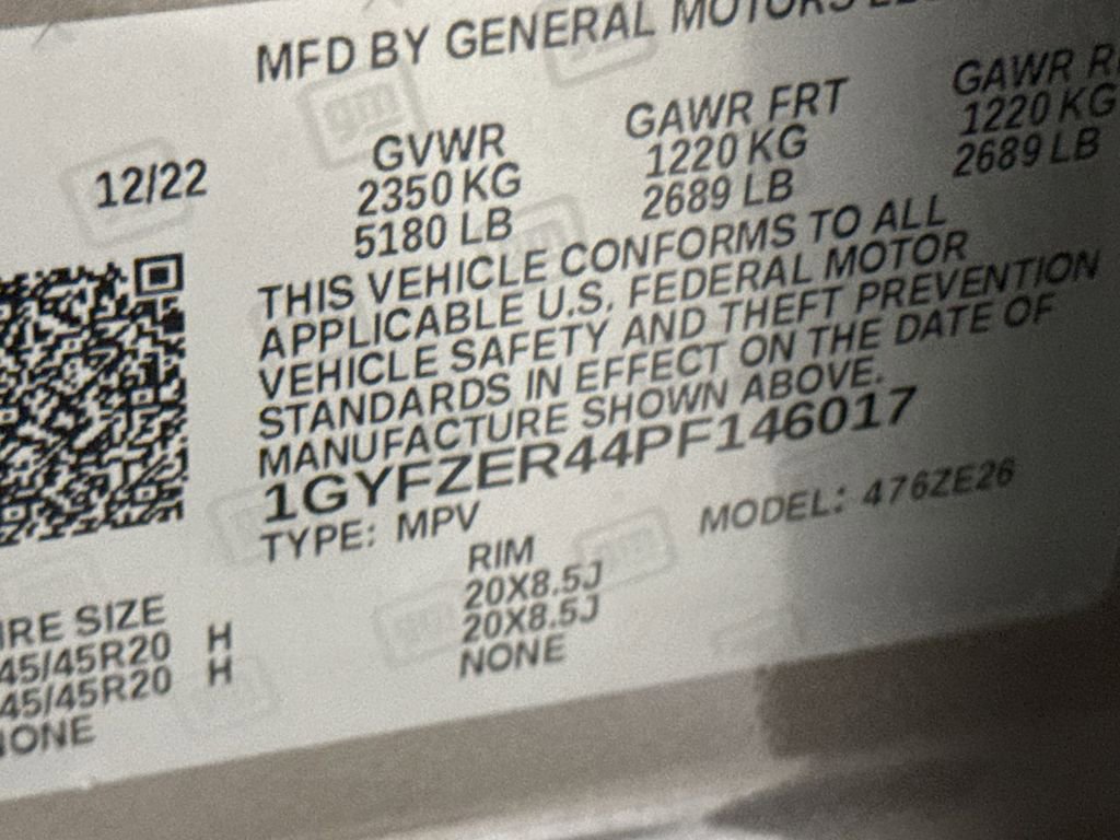 Used 2023 Cadillac XT4 Sport w/ Enhanced Visibility Package image 29