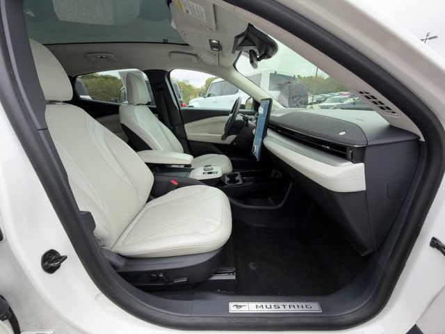 Used 2022 Ford Mustang Mach-E Premium w/ Ice White Appearance Package AWD/4WD image 10