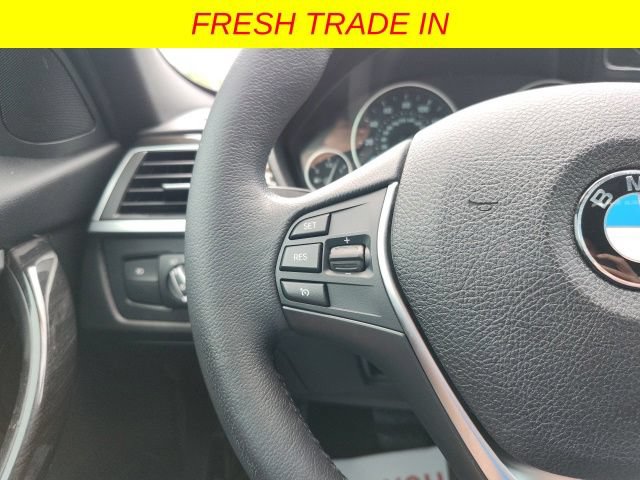 Used 2018 BMW 320i xDrive Sedan AWD/4WD image 6