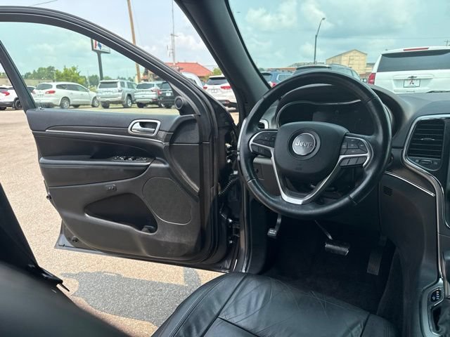 Used 2018 Jeep Grand Cherokee Limited AWD/4WD image 19