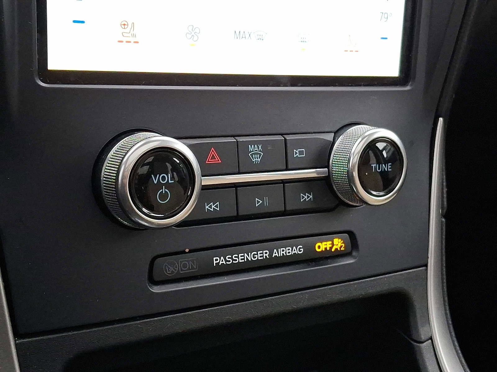 Used 2022 Ford Edge SEL w/ Convenience Package image 14