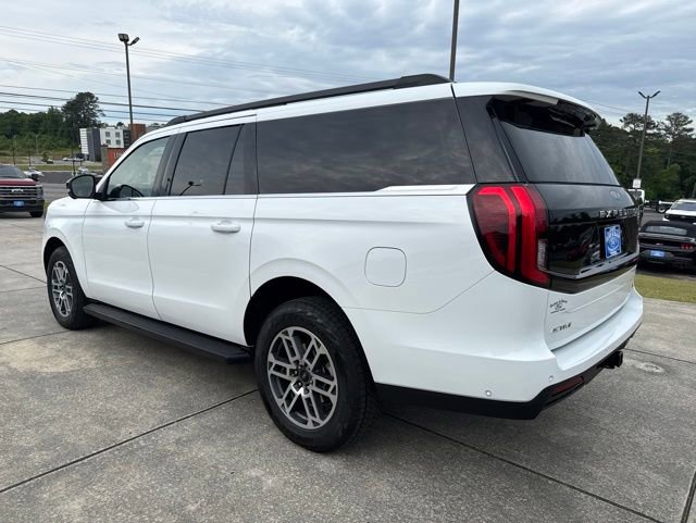 Used 2025 Ford Expedition Max Active AWD/4WD image 5