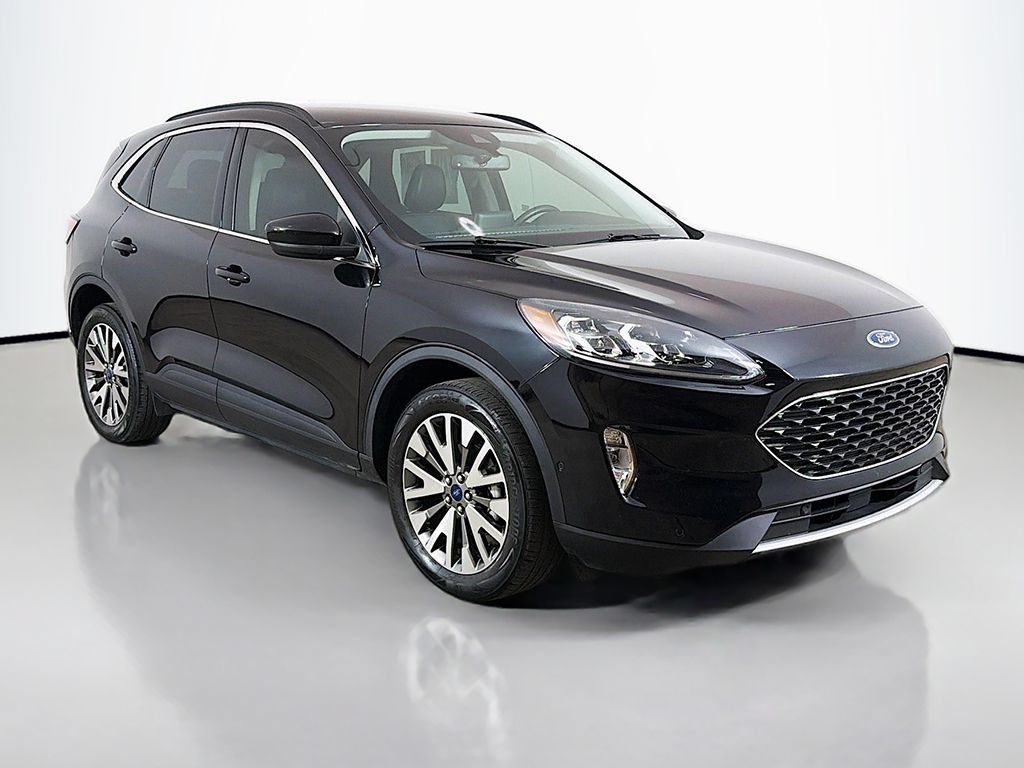 Used 2021 Ford Escape Titanium AWD/4WD image 2