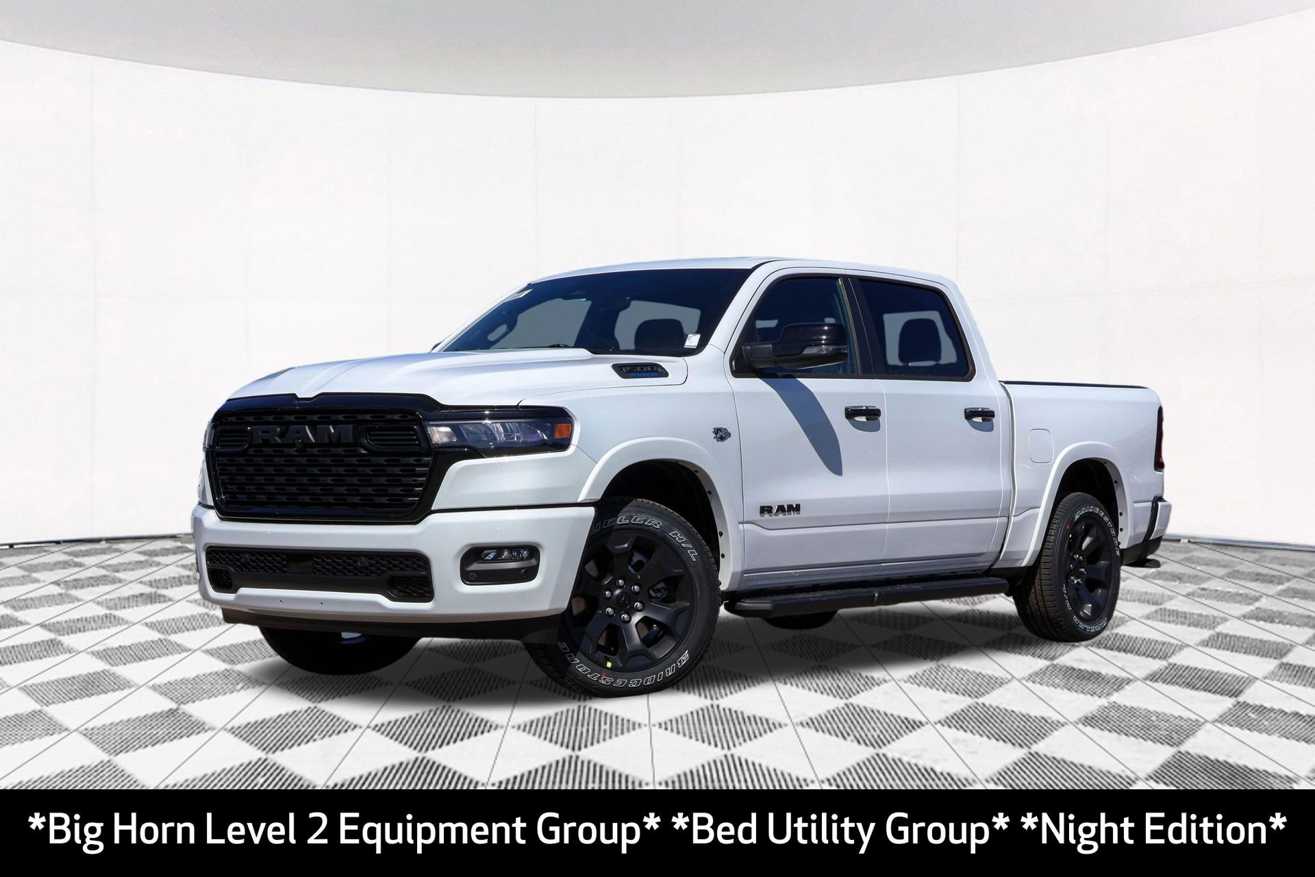 New 2026 RAM 1500 4x4 Crew Cab image 2