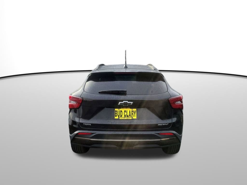 Used 2025 Chevrolet Trax ACTIV image 8