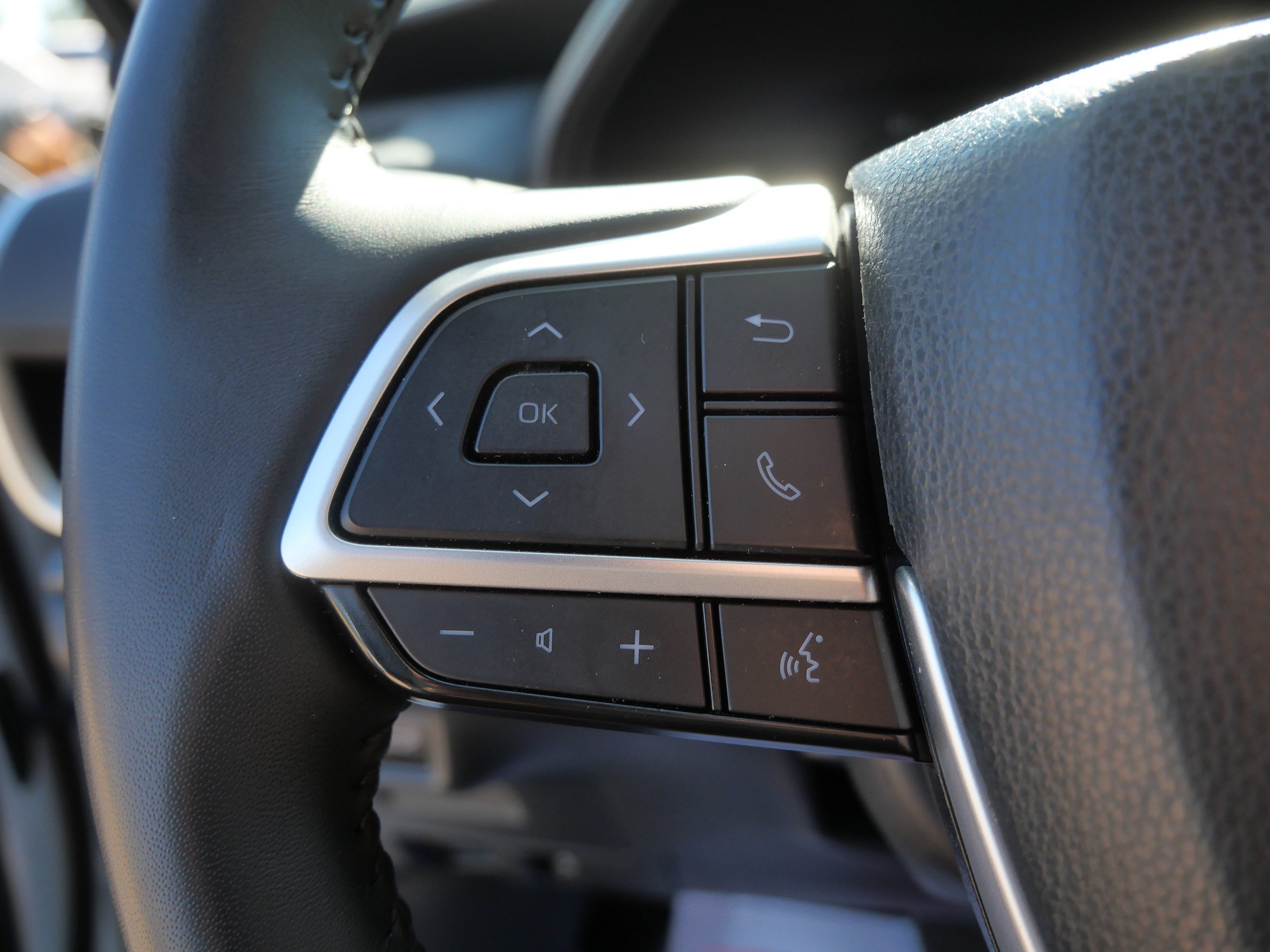 Certified 2025 Toyota Grand Highlander AWD image 28