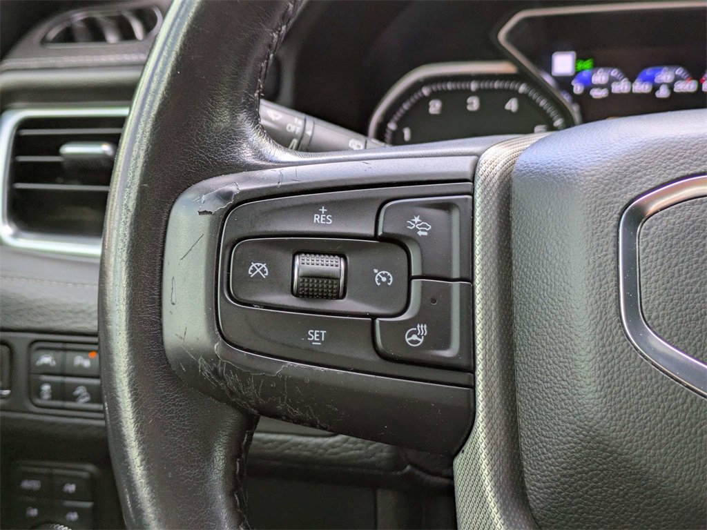 Used 2021 GMC Yukon Denali w/ Denali Premium Package image 27