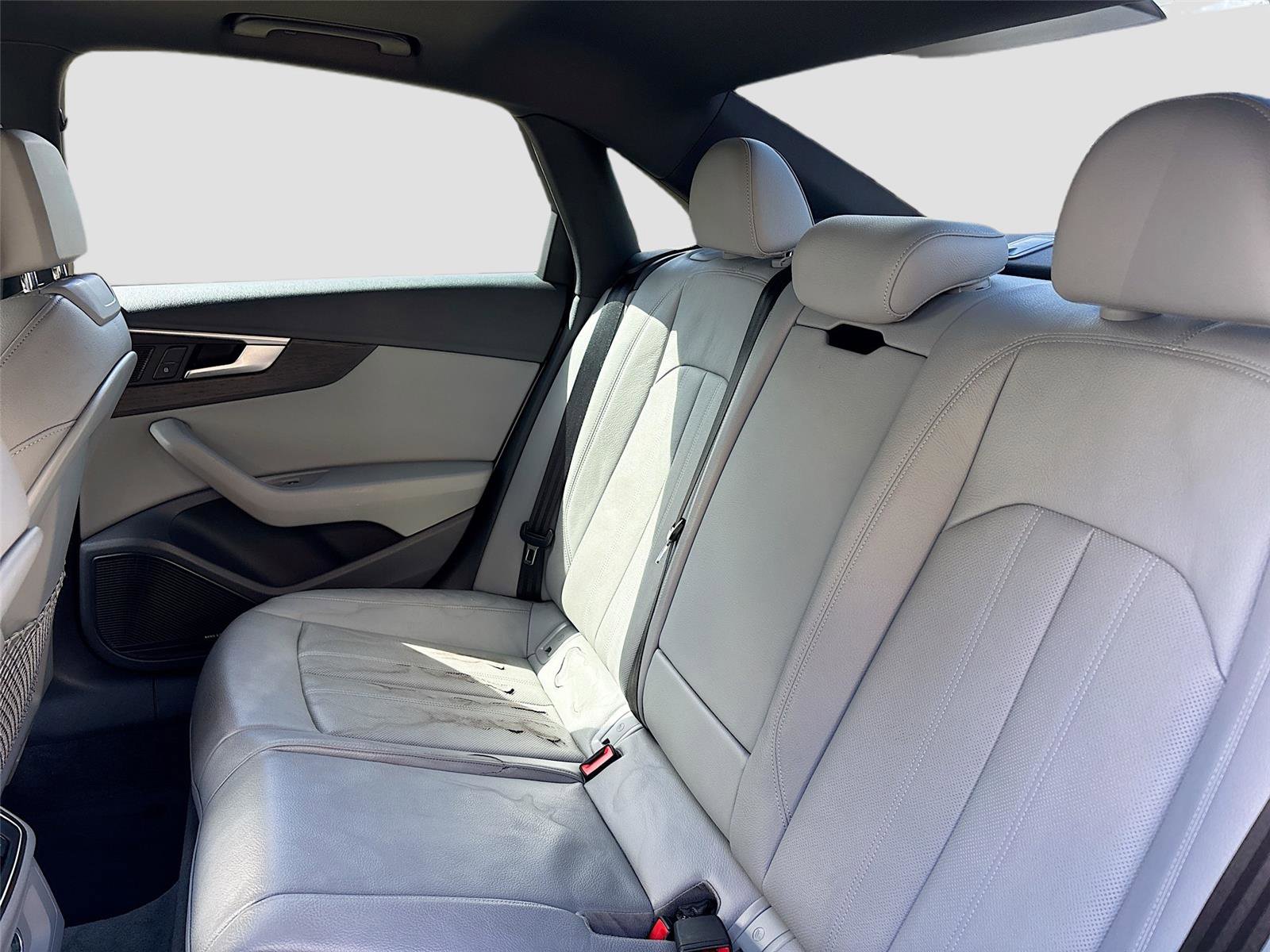 Used 2018 Audi A4 2.0T Ultra Premium Plus w/ Premium Plus Package image 28