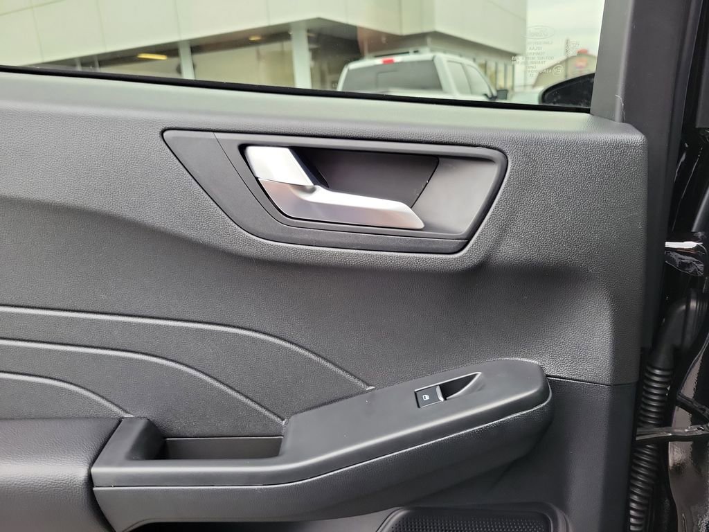 New 2026 Ford Escape ST-Line w/ Tech Pack #1 image 14