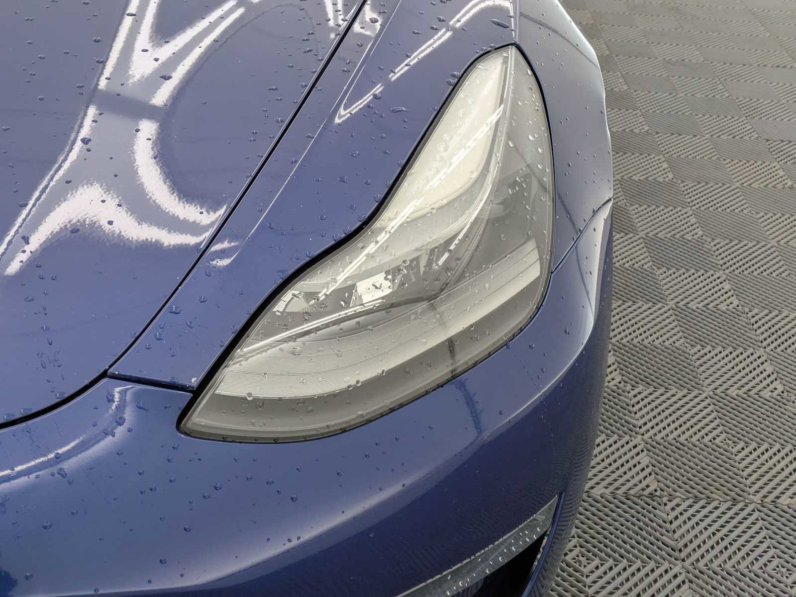 Used 2022 Tesla Model 3 Standard Range image 10