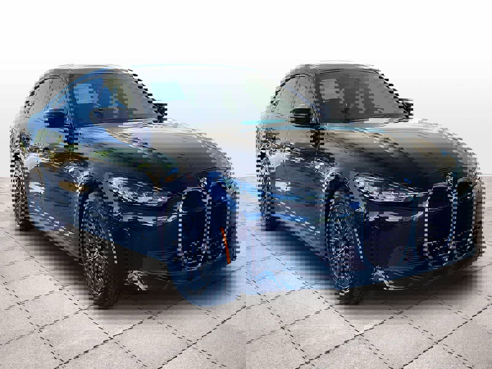 Used 2023 BMW i4 eDrive35 image 2