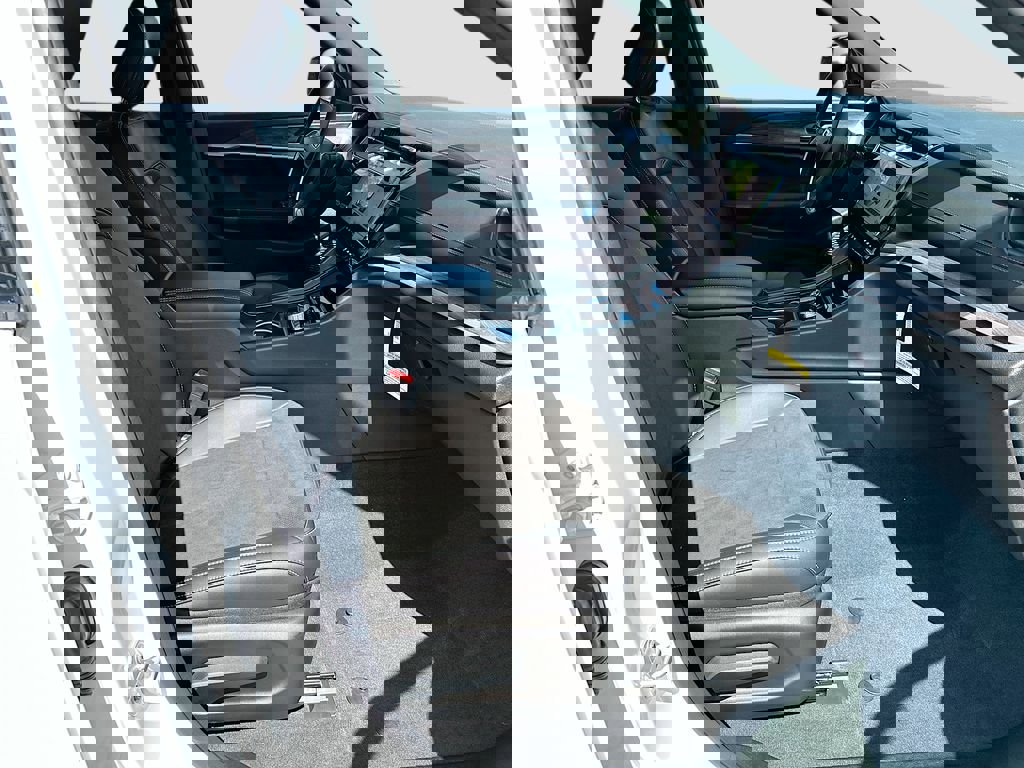 New 2026 Jeep Grand Cherokee Altitude image 30