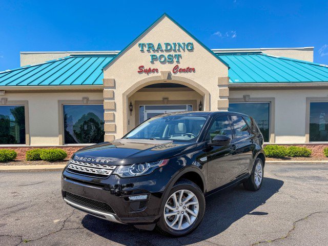 Used 2016 Land Rover Discovery Sport HSE AWD/4WD image 2