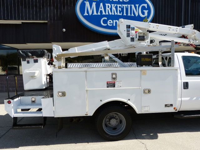 Used 2016 Ford F550 4x4 Regular Cab Super Duty image 19