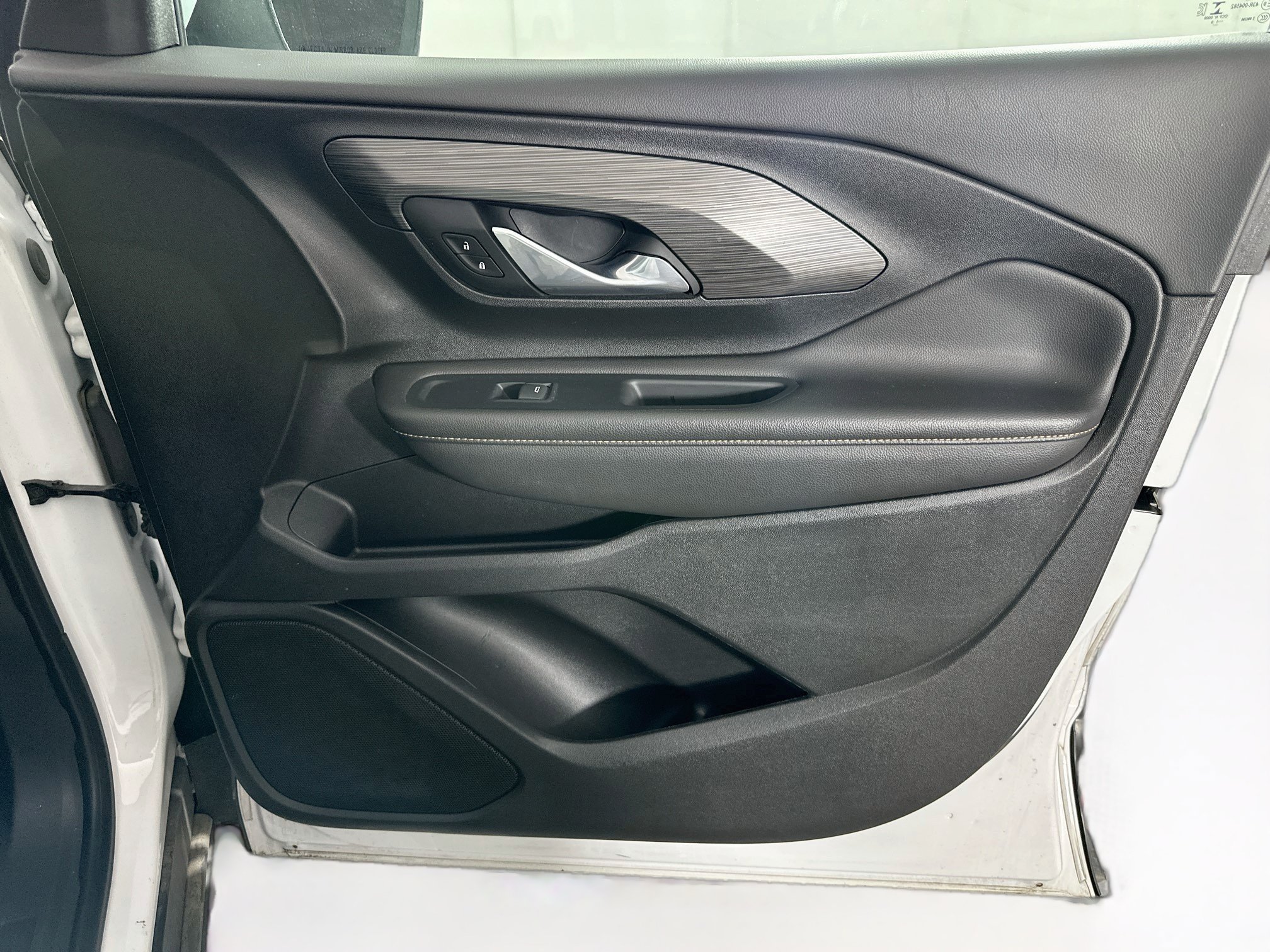 Used 2019 GMC Terrain SLT w/ Preferred Package FWD image 30