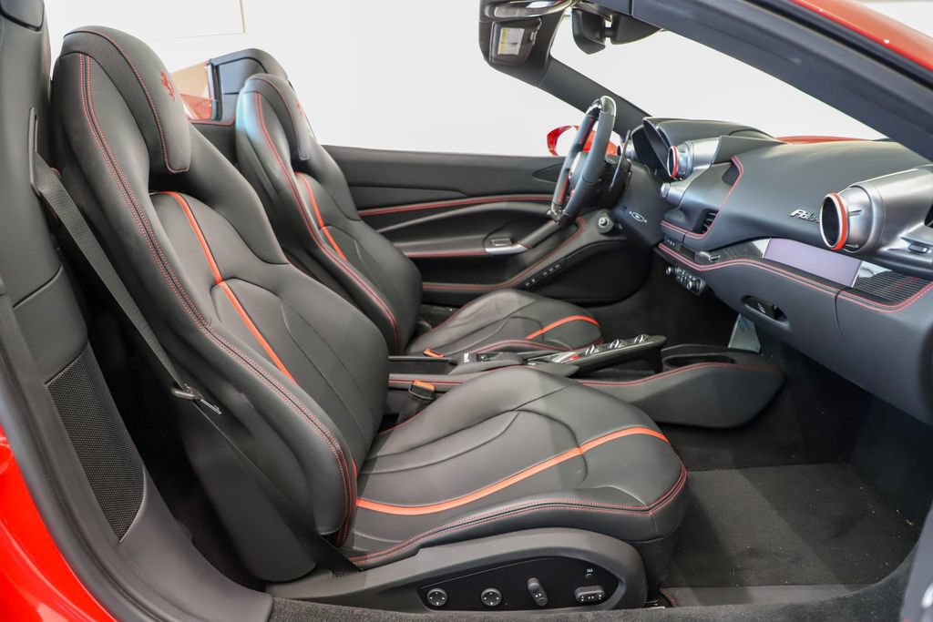 Certified 2022 Ferrari F8 Tributo RWD image 42
