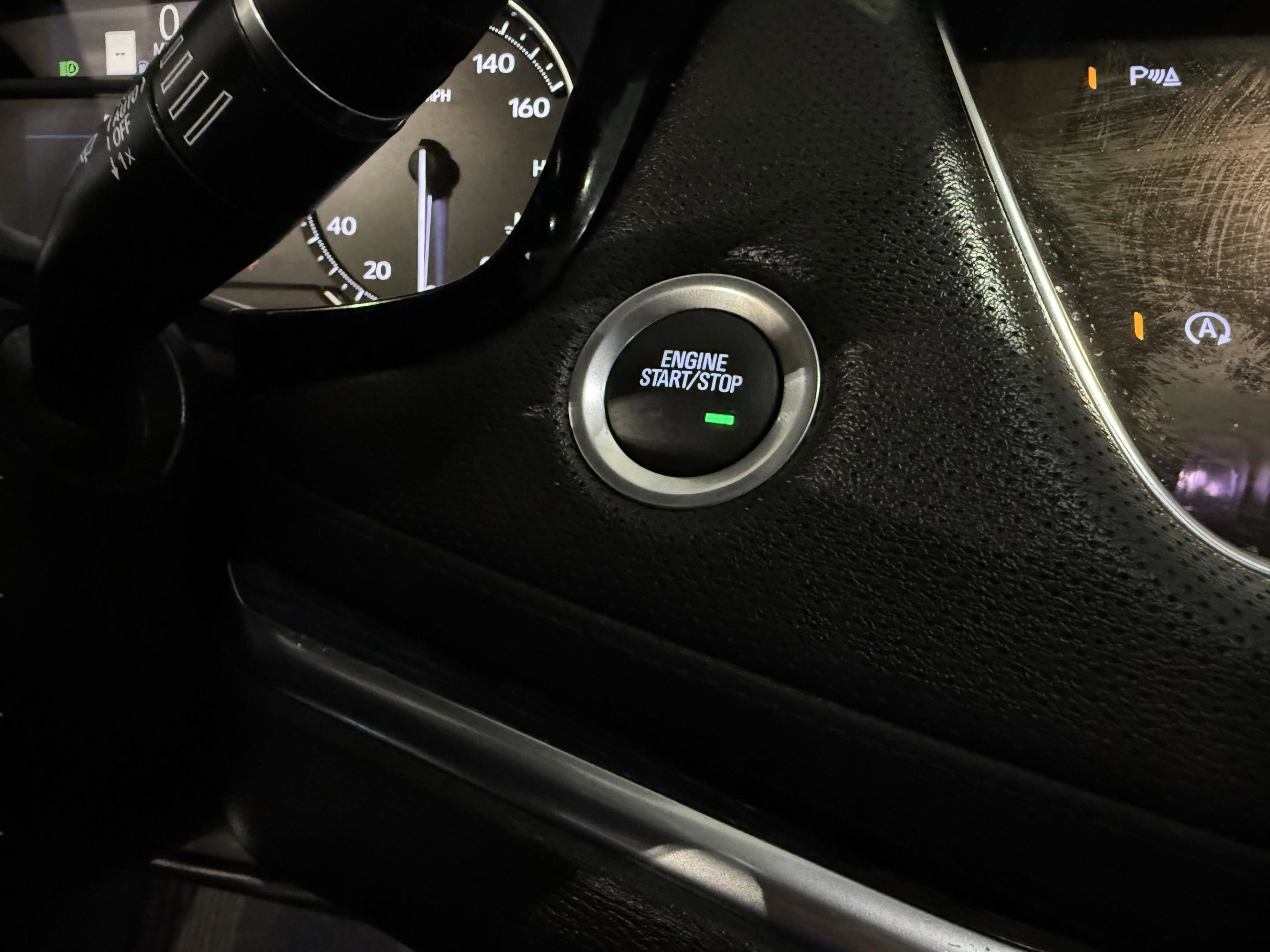 Used 2024 Cadillac XT5 Premium Luxury image 27