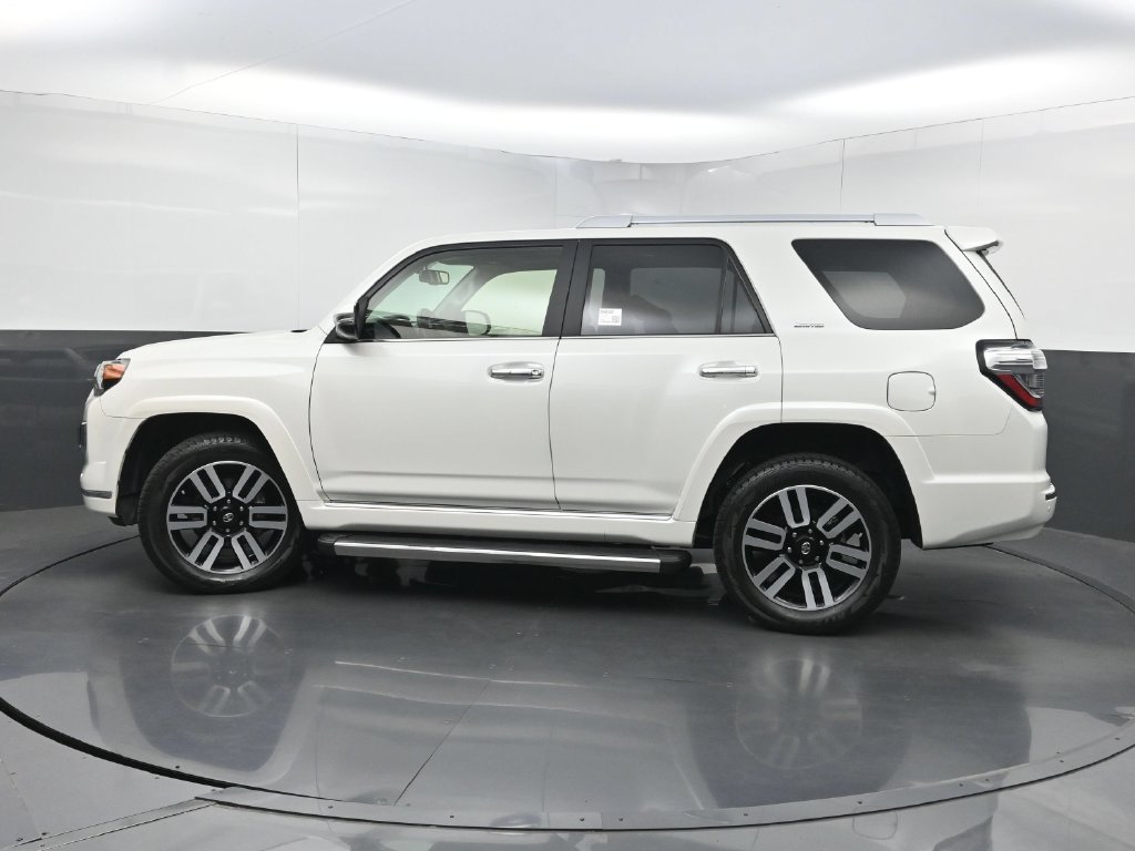 Used 2018 Toyota 4Runner Limited AWD/4WD image 42