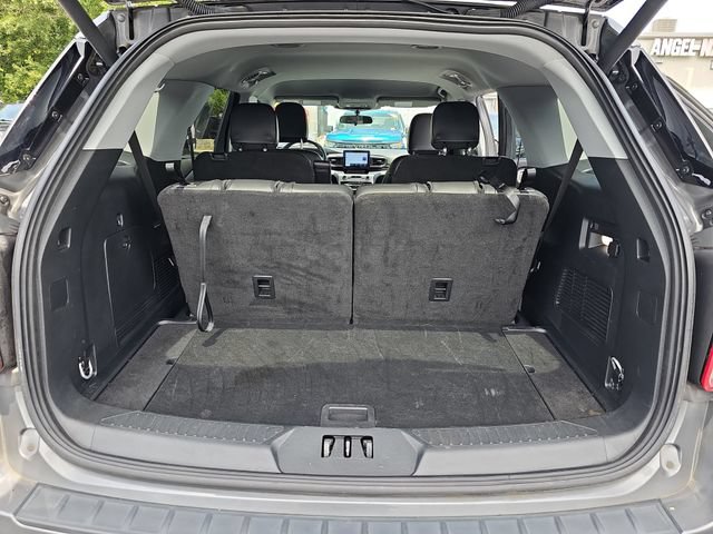 Used 2023 Ford Explorer XLT w/ Equipment Group 202A RWD image 15