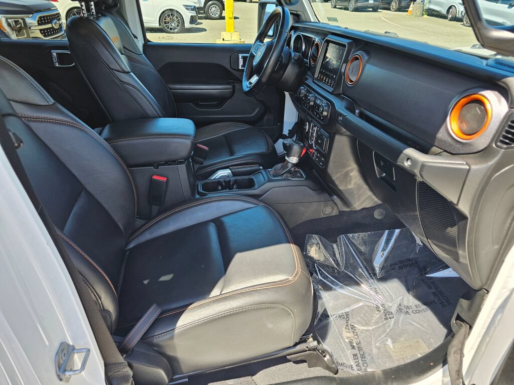Used 2021 Jeep Gladiator Mojave AWD/4WD image 12