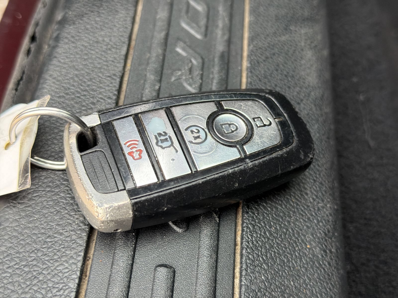 Used 2019 Ford Explorer XLT w/ Equipment Group 202A FWD image 35
