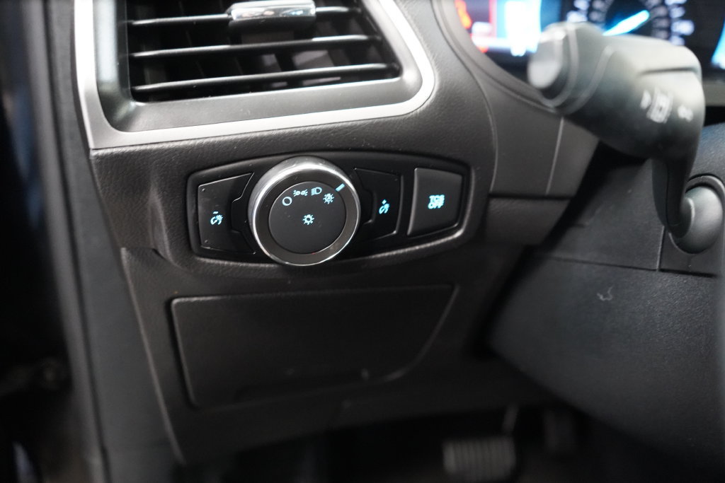 Certified 2024 Ford Edge SE w/ Black Appearance Package AWD/4WD image 30