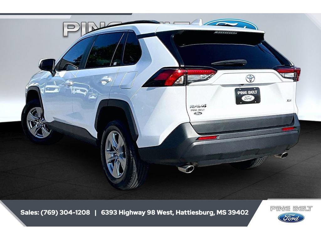 Used 2024 Toyota RAV4 XLE FWD image 2