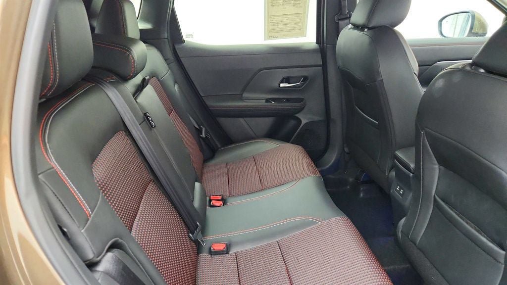 Used 2025 Nissan Kicks SR w/ Illumination Package AWD/4WD image 21