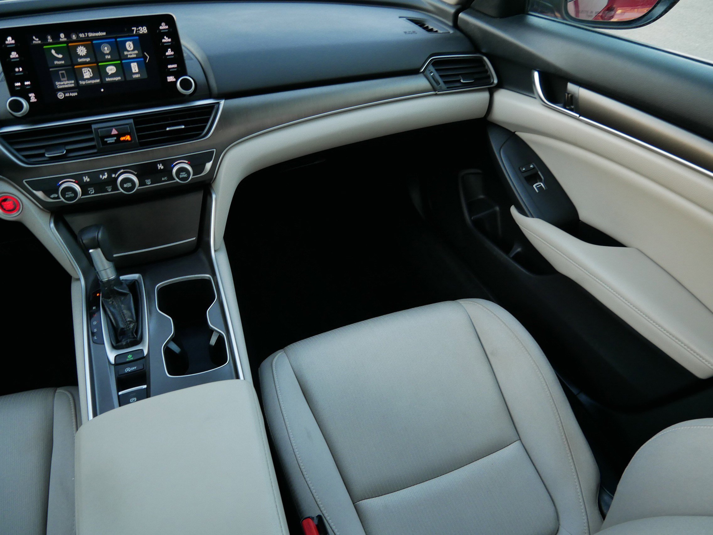 Used 2022 Honda Accord LX image 11