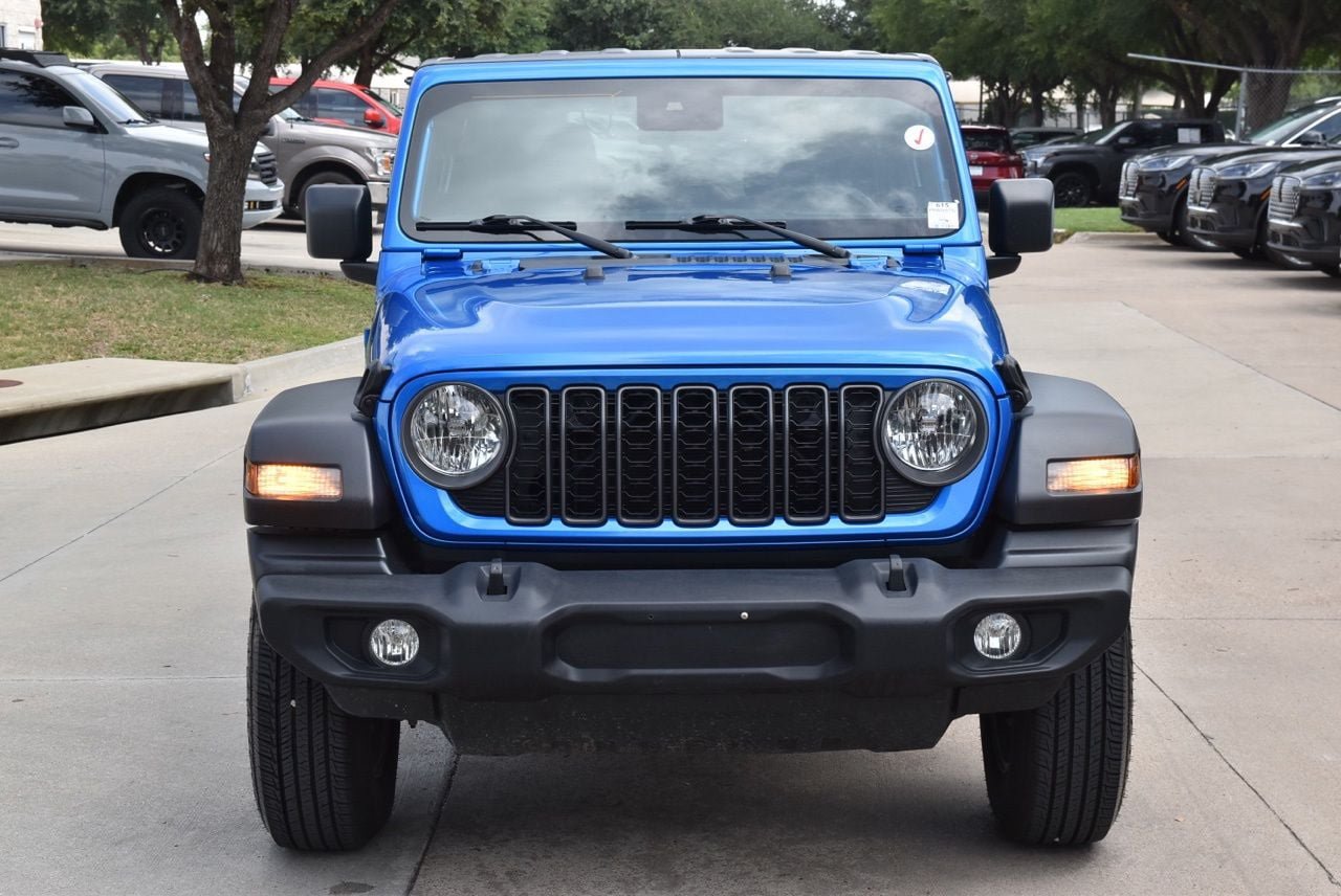 Used 2024 Jeep Wrangler Unlimited Sport AWD/4WD image 3