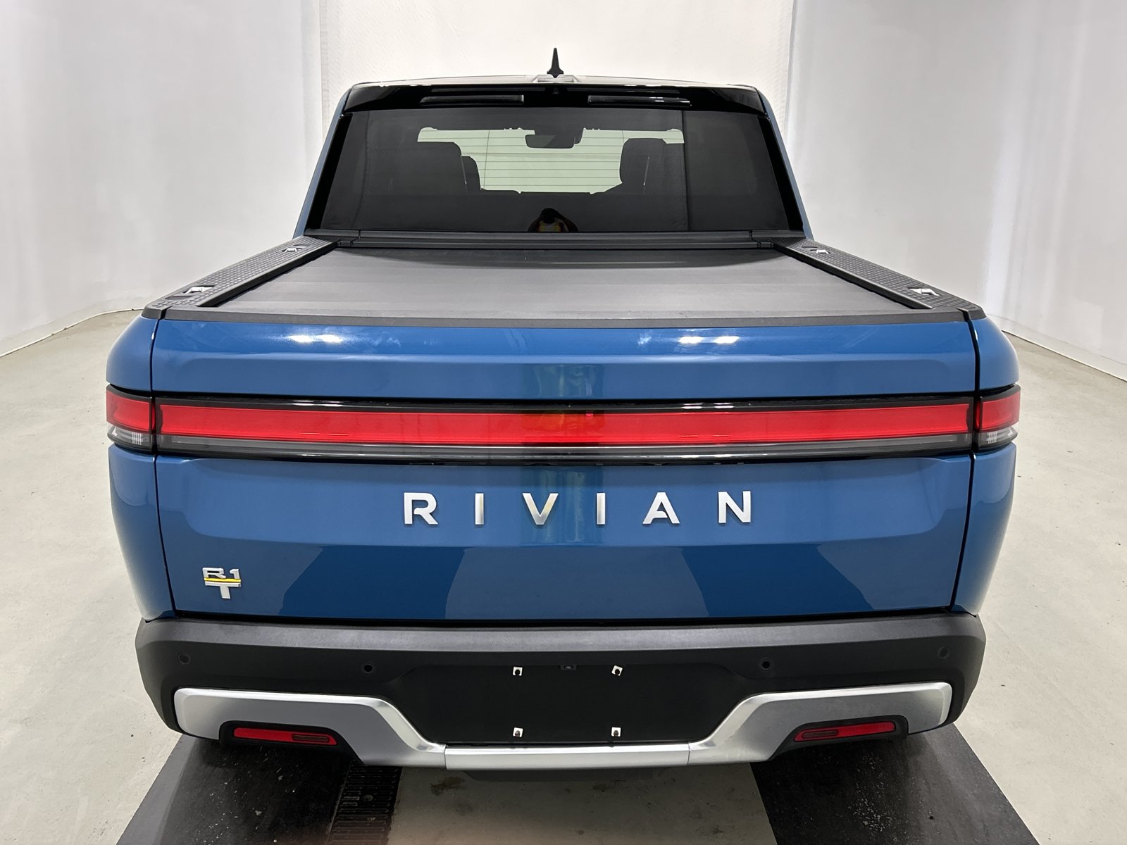 Used 2022 Rivian R1T Launch Edition AWD/4WD image 4