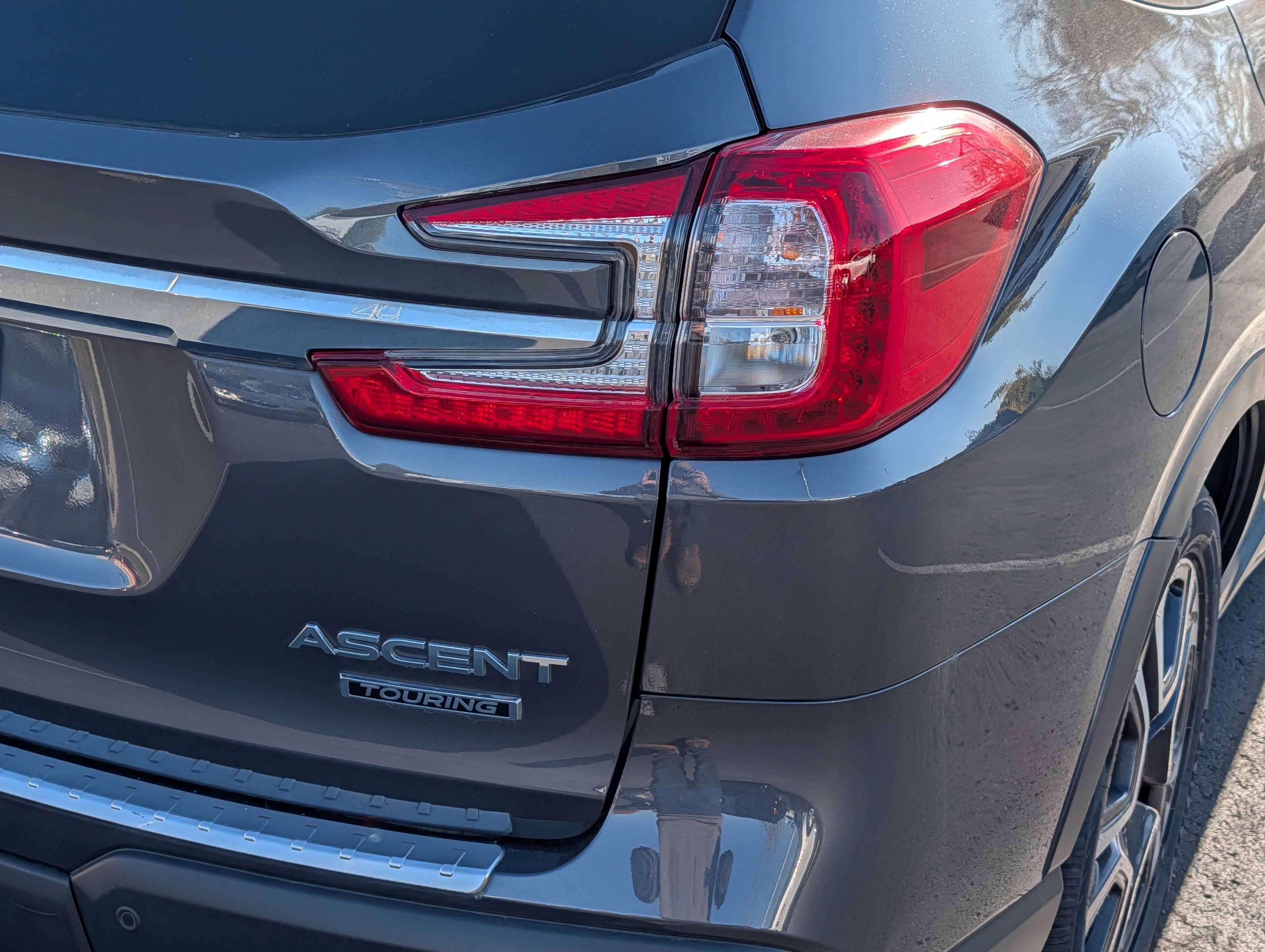 Used 2024 Subaru Ascent Touring AWD/4WD image 17