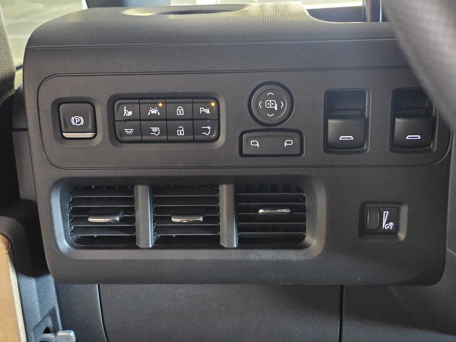 Used 2025 Chevrolet Brightdrop 400 image 29