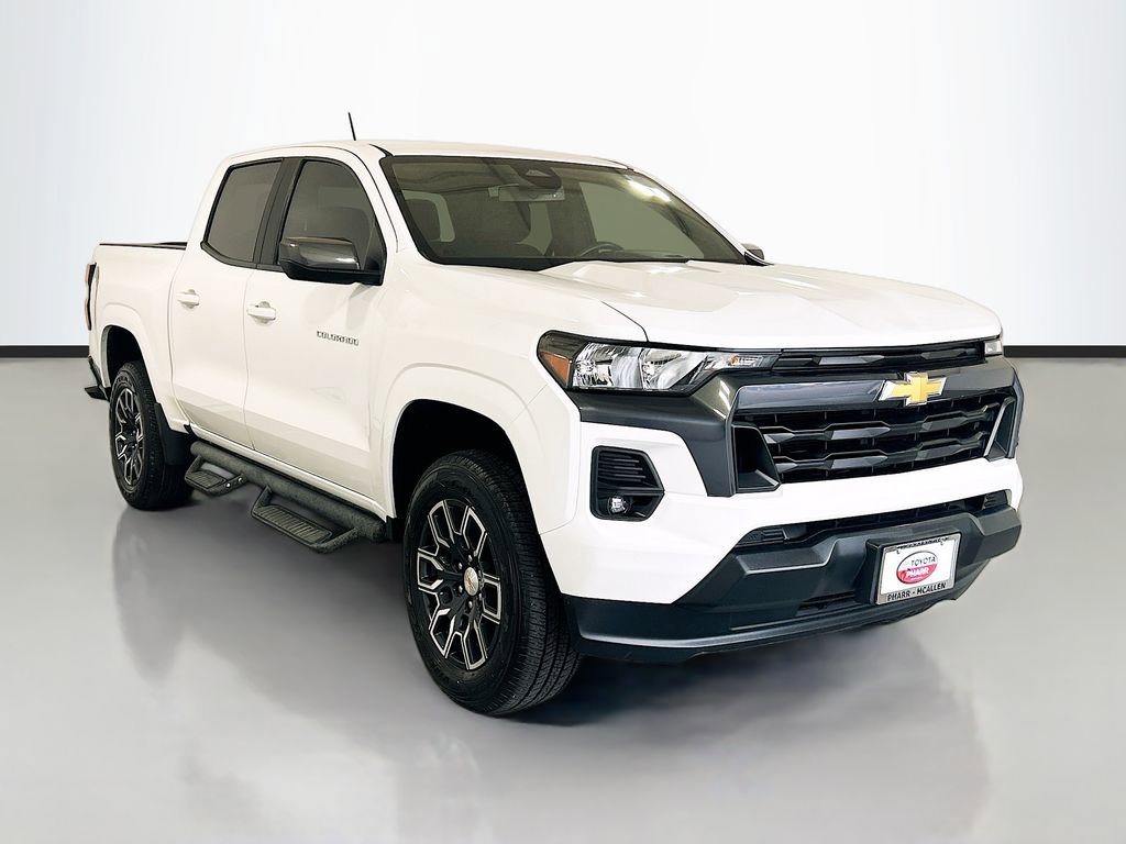 Used 2023 Chevrolet Colorado LT w/ LT Convenience Package II RWD image 3