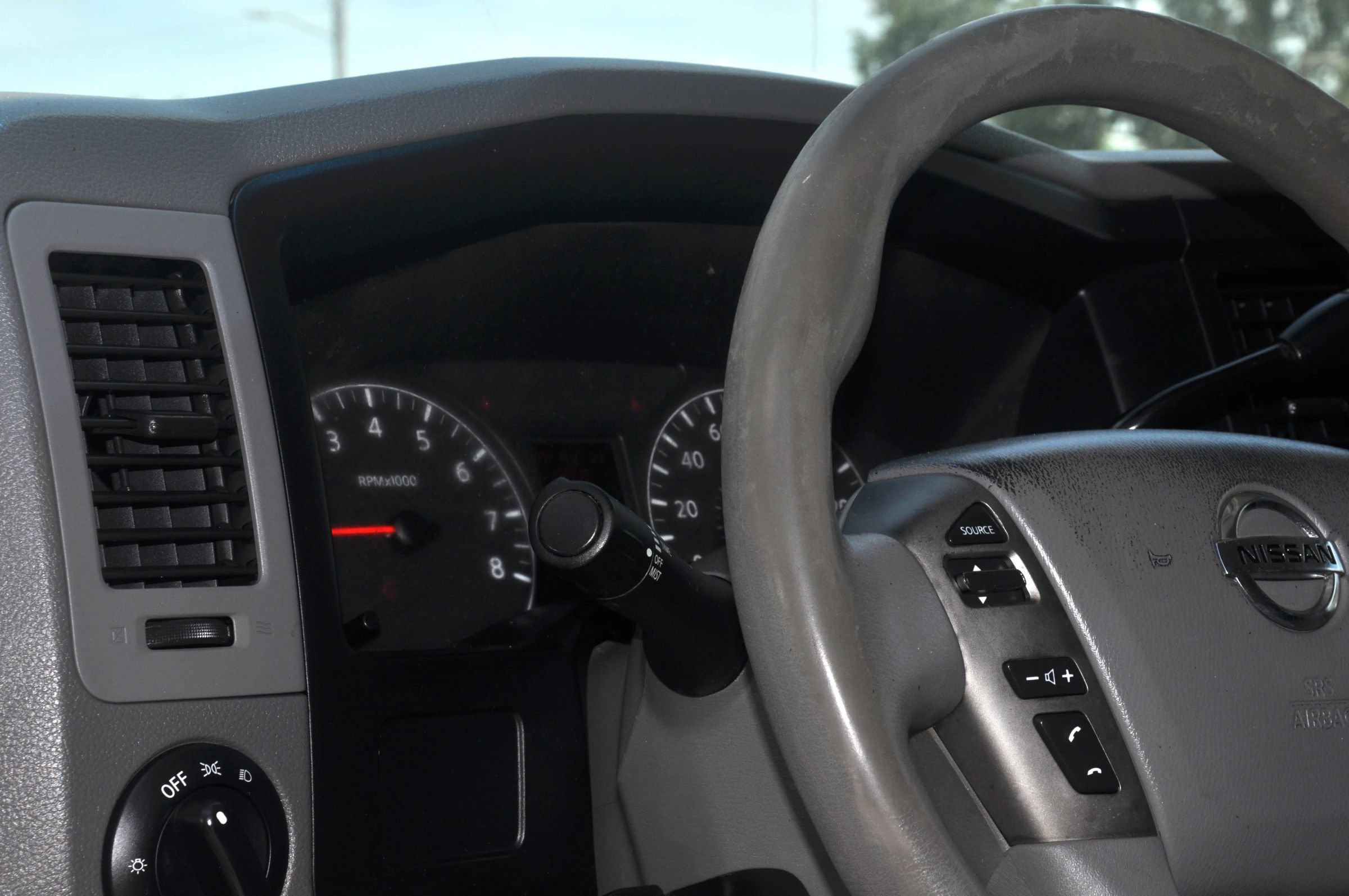 Used 2013 Nissan NV 3500 SV w/ Technology Pkg RWD image 37