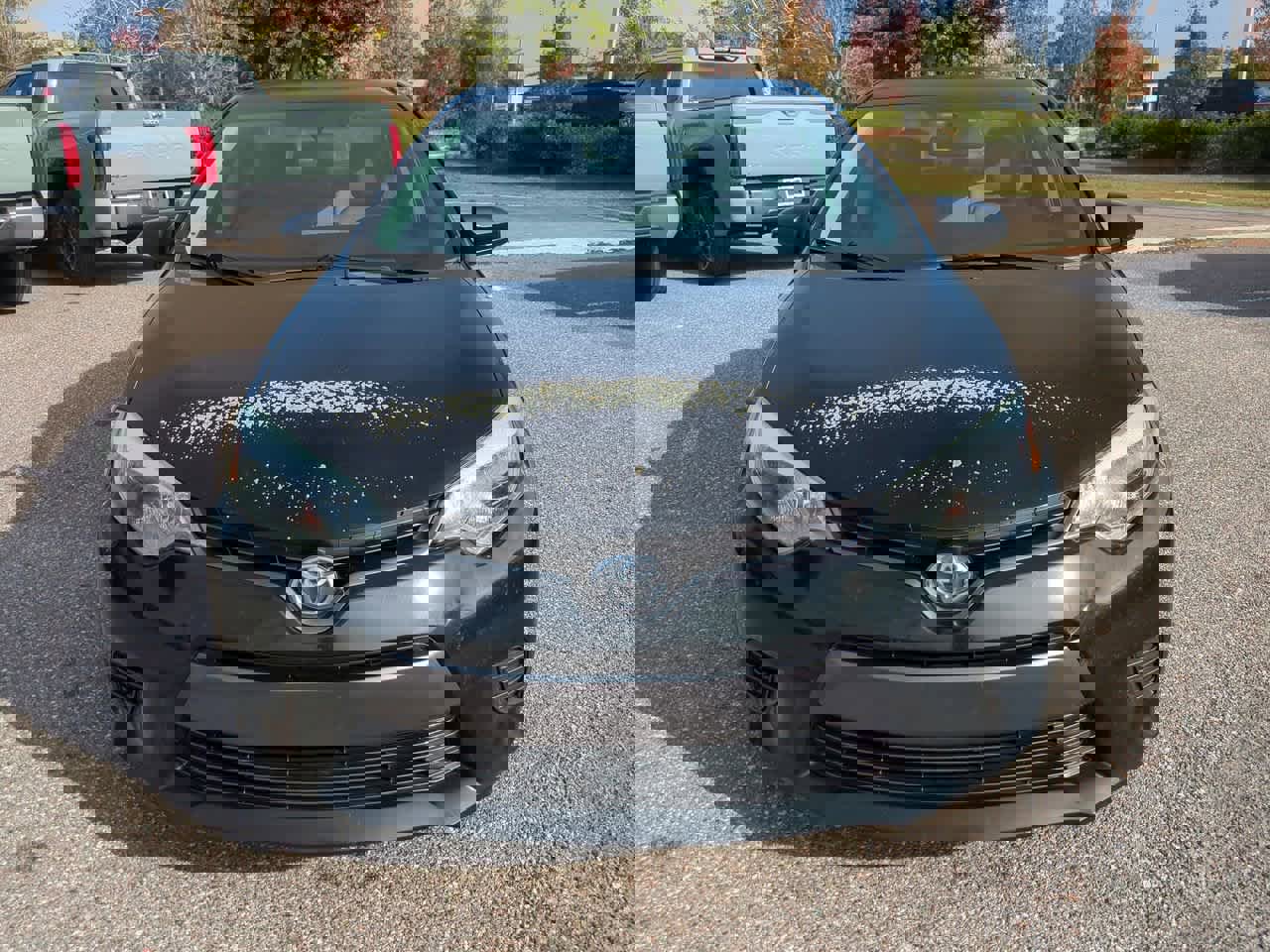 Used 2015 Toyota Corolla LE image 9