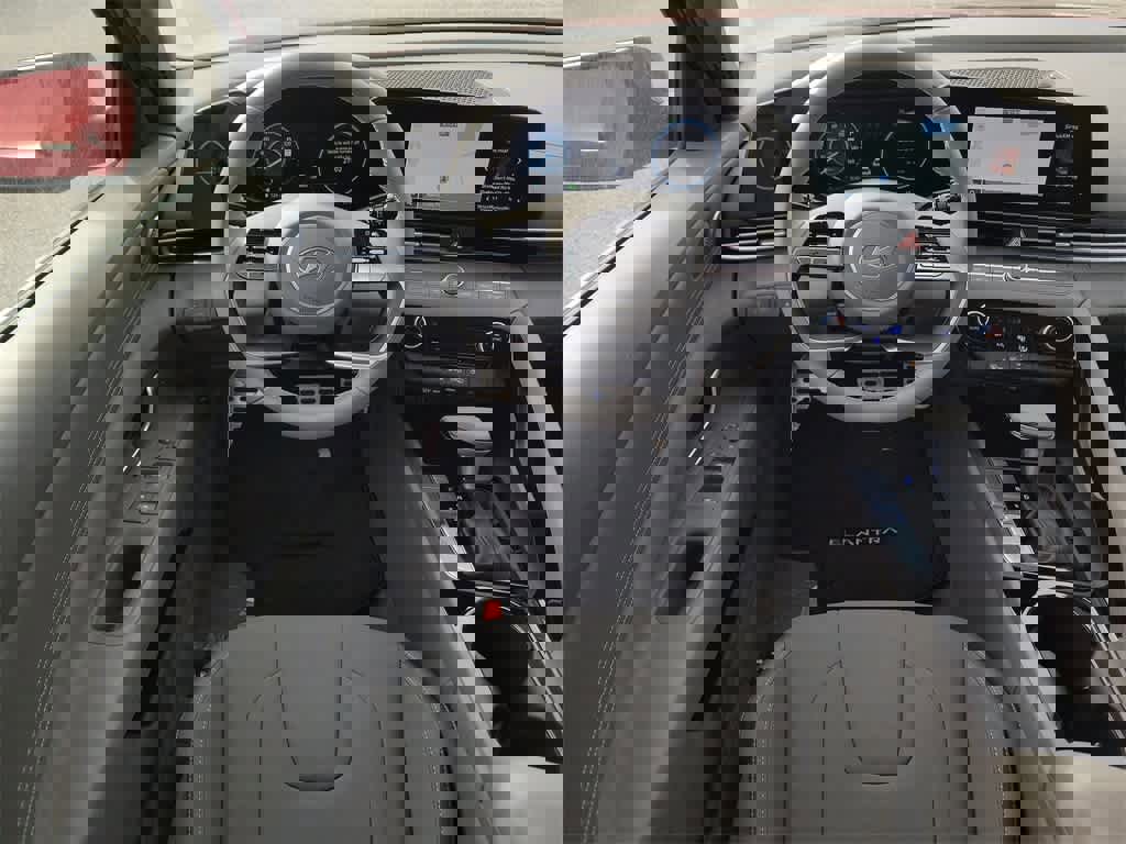 New 2025 Hyundai Elantra SEL image 17