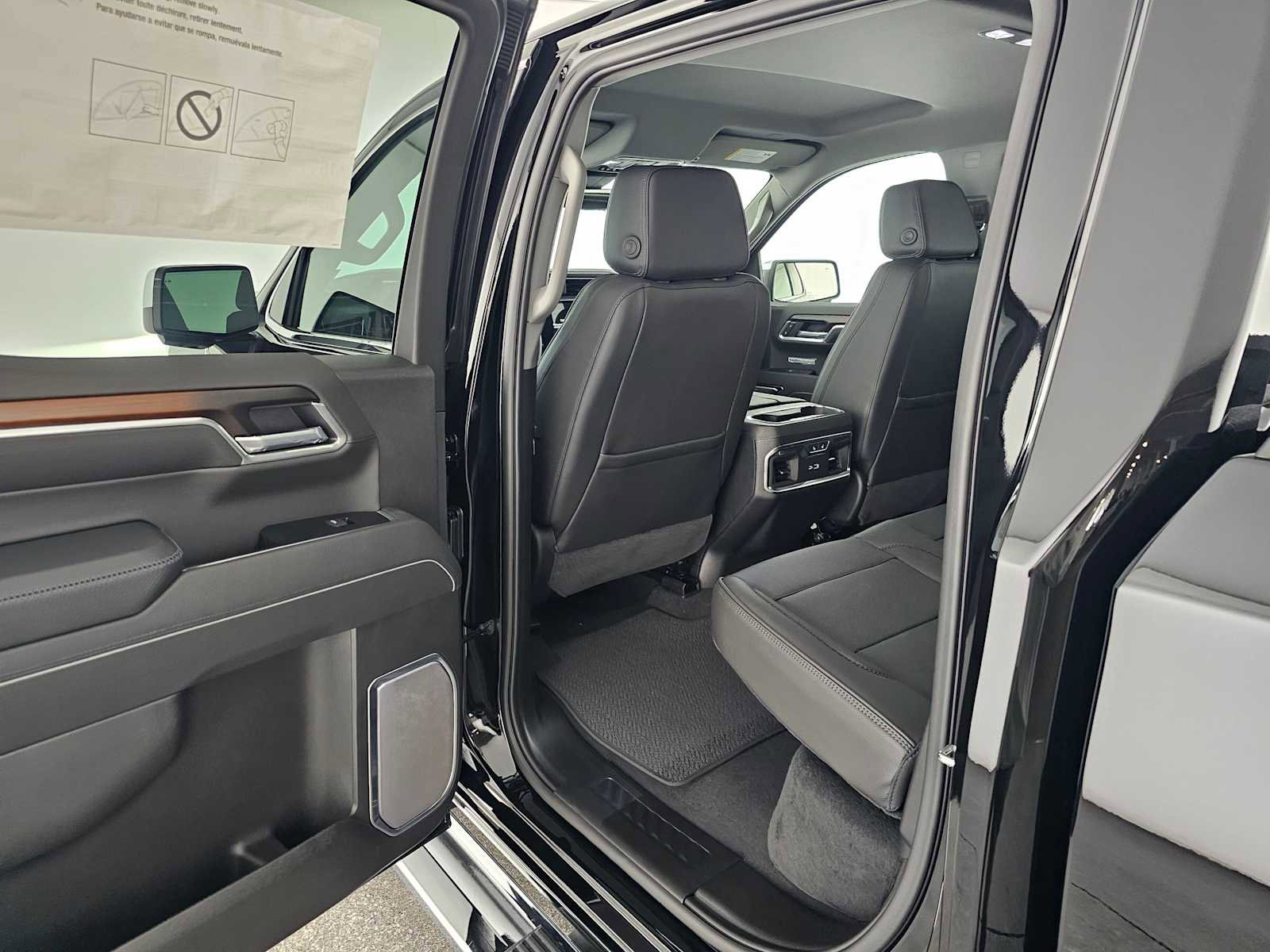 New 2026 GMC Sierra 1500 Denali w/ Technology Package AWD/4WD image 15