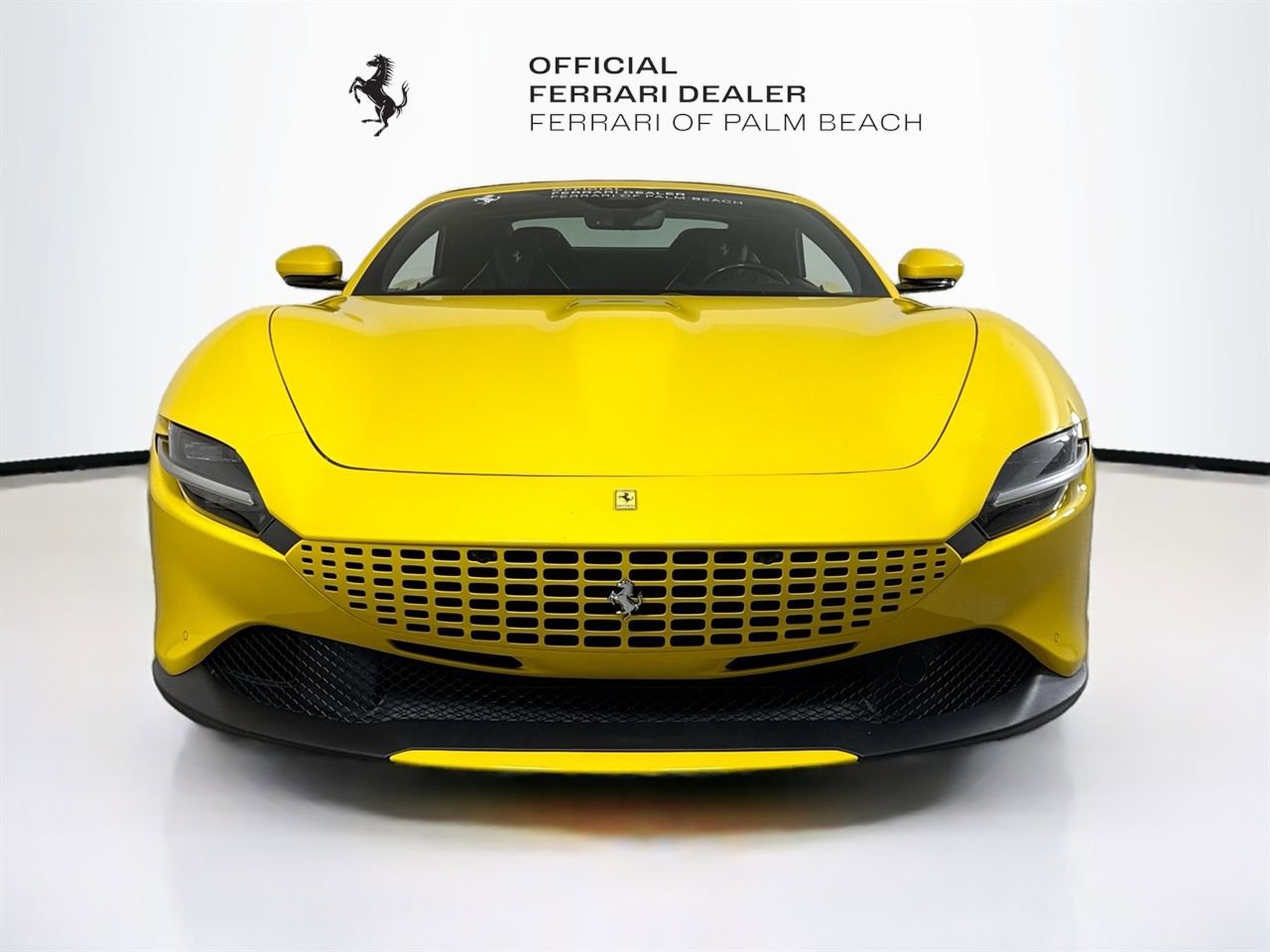 Certified 2025 Ferrari Roma Spider RWD image 2