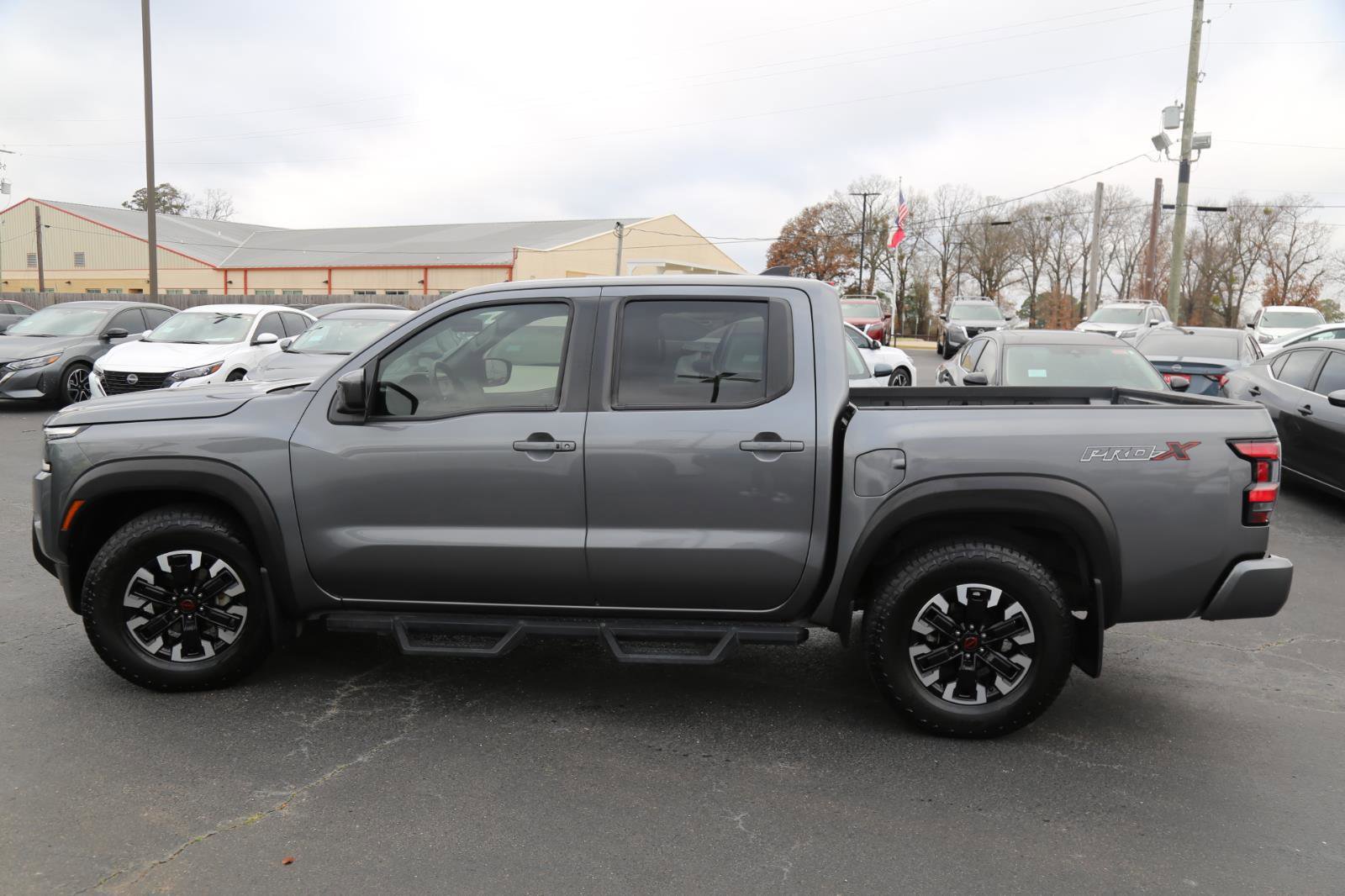 Used 2024 Nissan Frontier Pro-X w/ Technology Package image 3